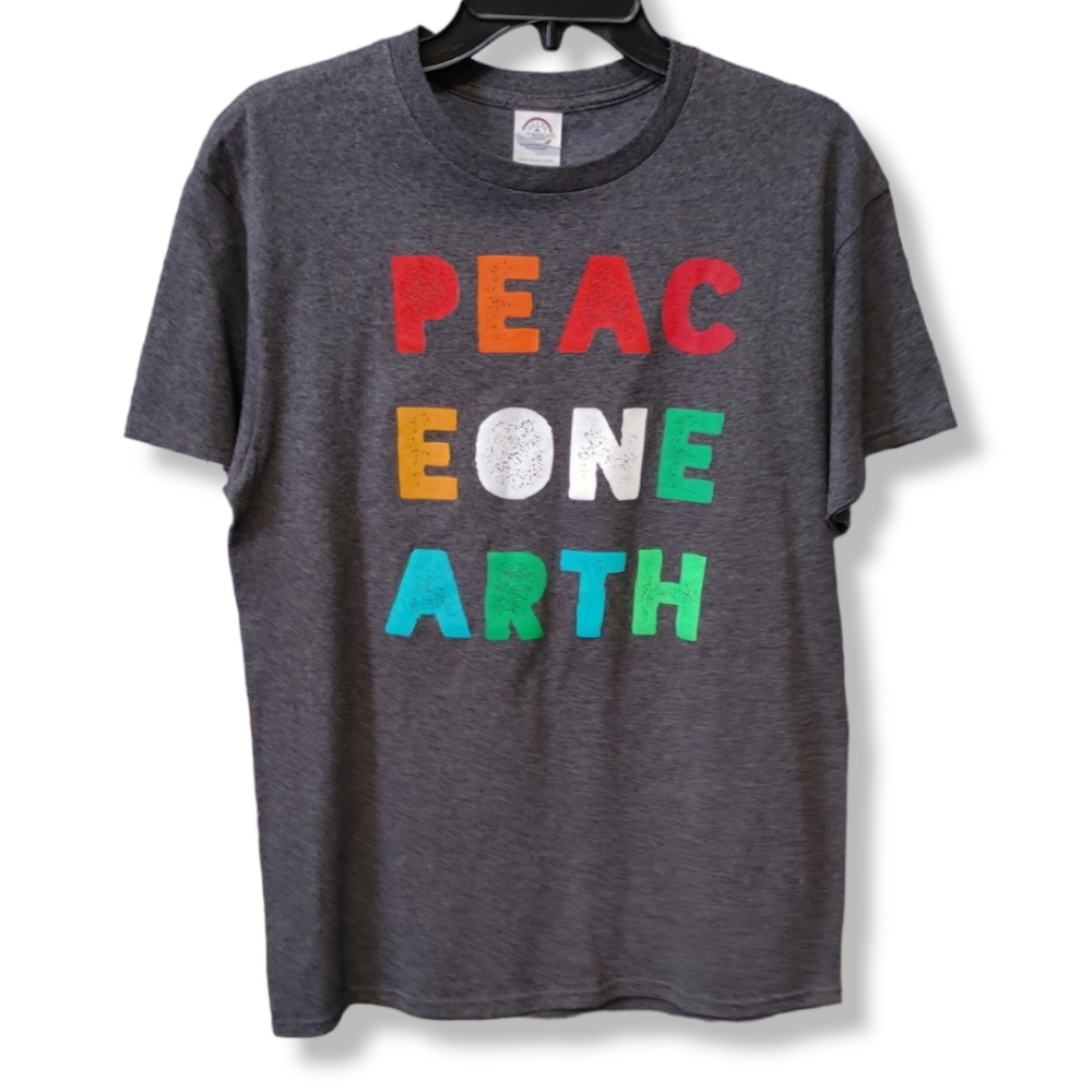 Peace On Earth T Shirt Mens Size Medium Gray Short Sleeve Crew World Peace Tee